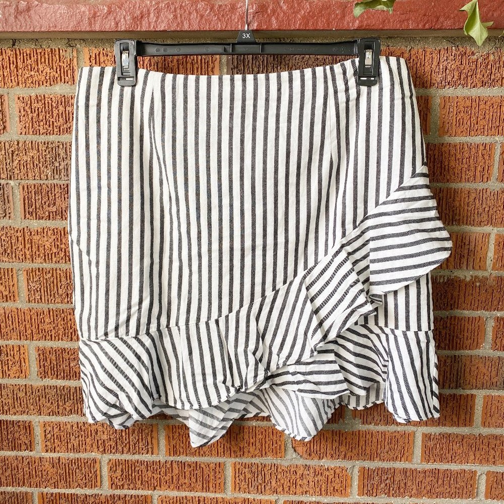 A New Day NWT Ruffle Mini Wrap Skirt 18 Striped
